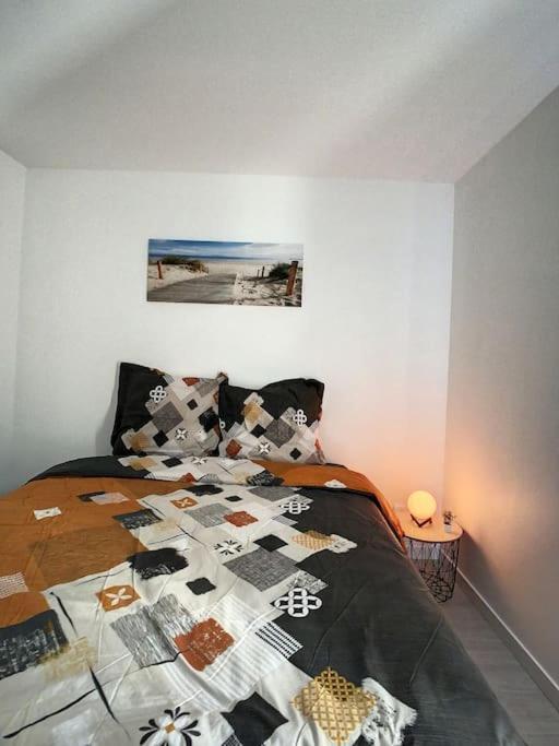 Cosy T2 Wifi Parking Proche Gare Centre Ville Saint-Quentin  Exteriér fotografie